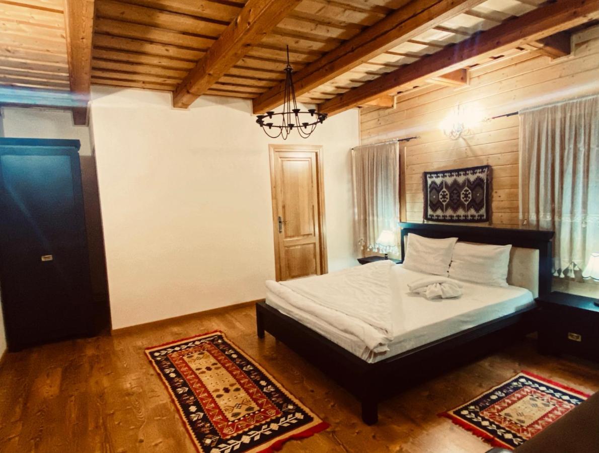 Casa Chira Hotel Vişeu de Sus Екстериор снимка